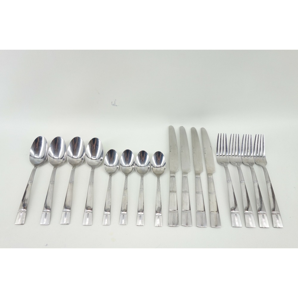 INTERNATIONAL STAINLESS Service For 4 Pre-owned‎ 16 Piece Flatware